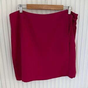 Elegant Pink Women's Skirt